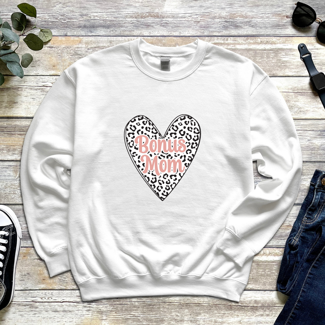 bonus mom heart crewneck